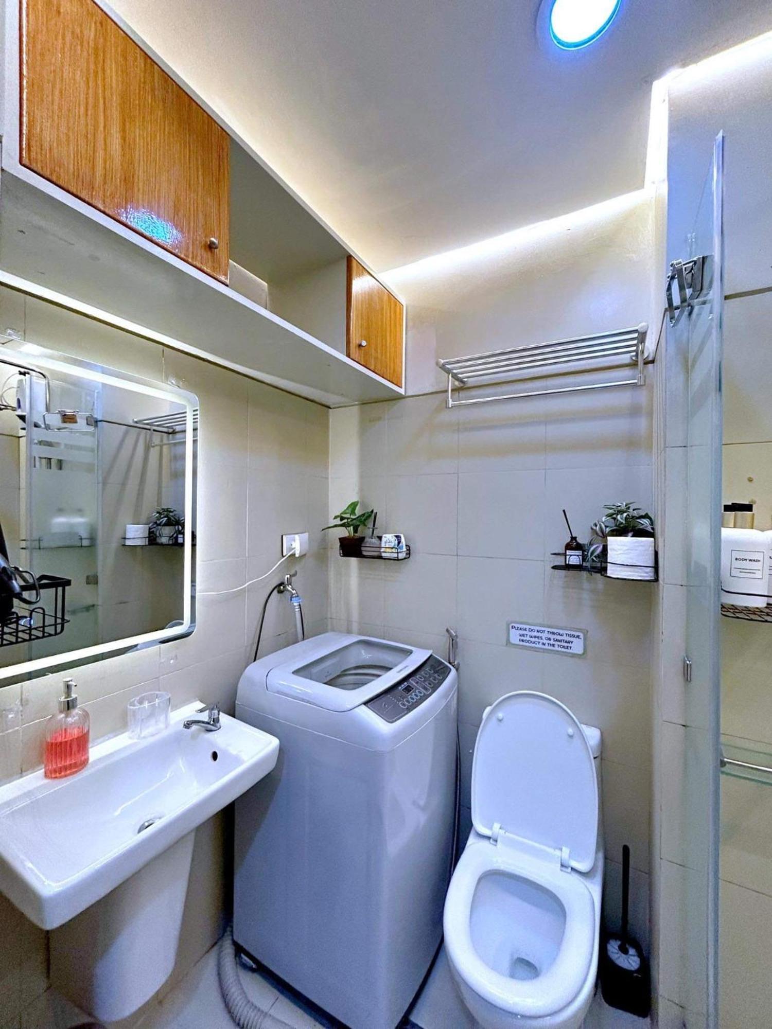 Cozypura Staycation Near Moa, Airport , With Free Fast Wifi, Netflix And Pay Parking ปาไซ ภายนอก รูปภาพ
